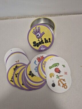 Spot It/Dobble Compact Version